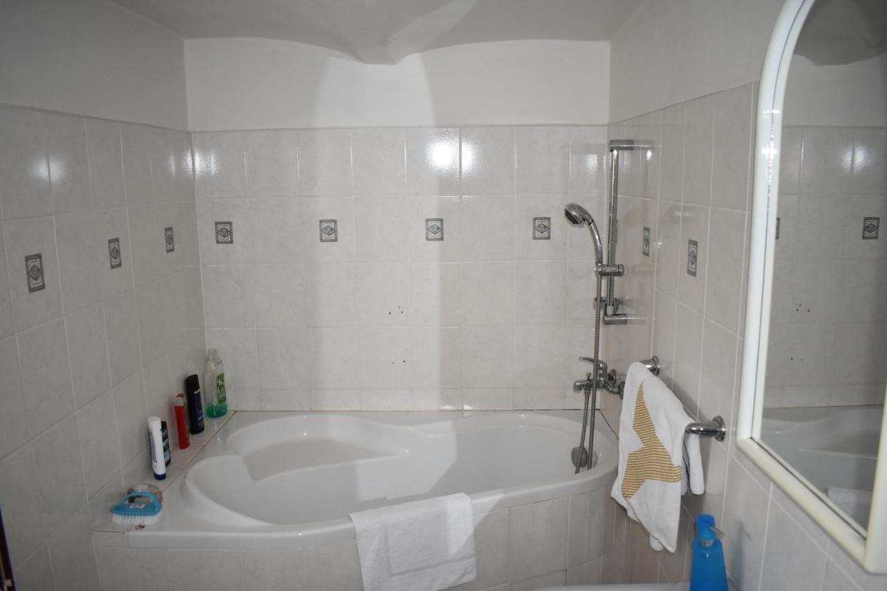 Guest House Hartenberg Соколов Екстер'єр фото